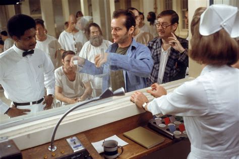 One Flew Over the Cuckoo's Nest uma viagem comovente pela mente humana e o poder da revolta!